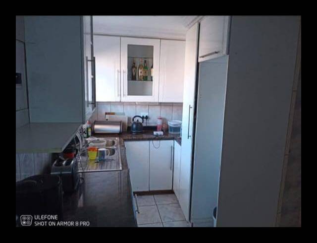 5 BEDROOM HOUSE FOR SALE IN DAWN PARK EXT